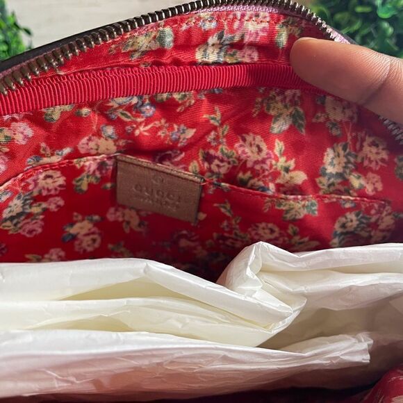 Gucci Metallic Trapuntata Bag - Picture 6 of 7